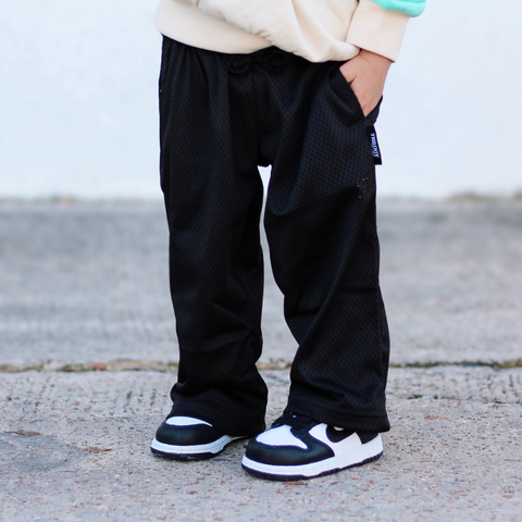 BLACK ATHLETIC MESH PANTS