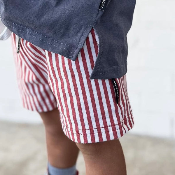 RED AND WHITE RESORT SHORTS