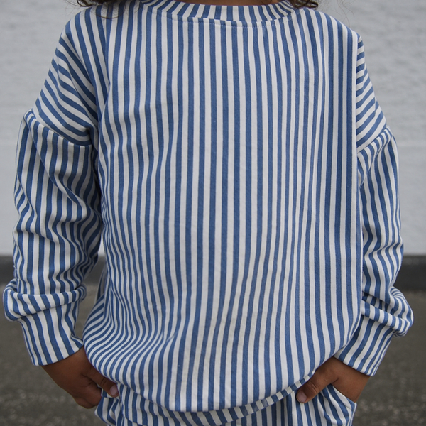 BLUE AND WHITE RESORT PULLOVER