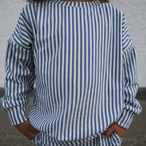 BLUE AND WHITE RESORT PULLOVER